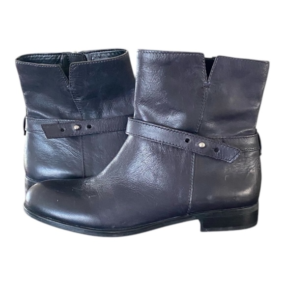 Franco Sarto dark navy blue leather booties. Sz 37.5 - Picture 1 of 16